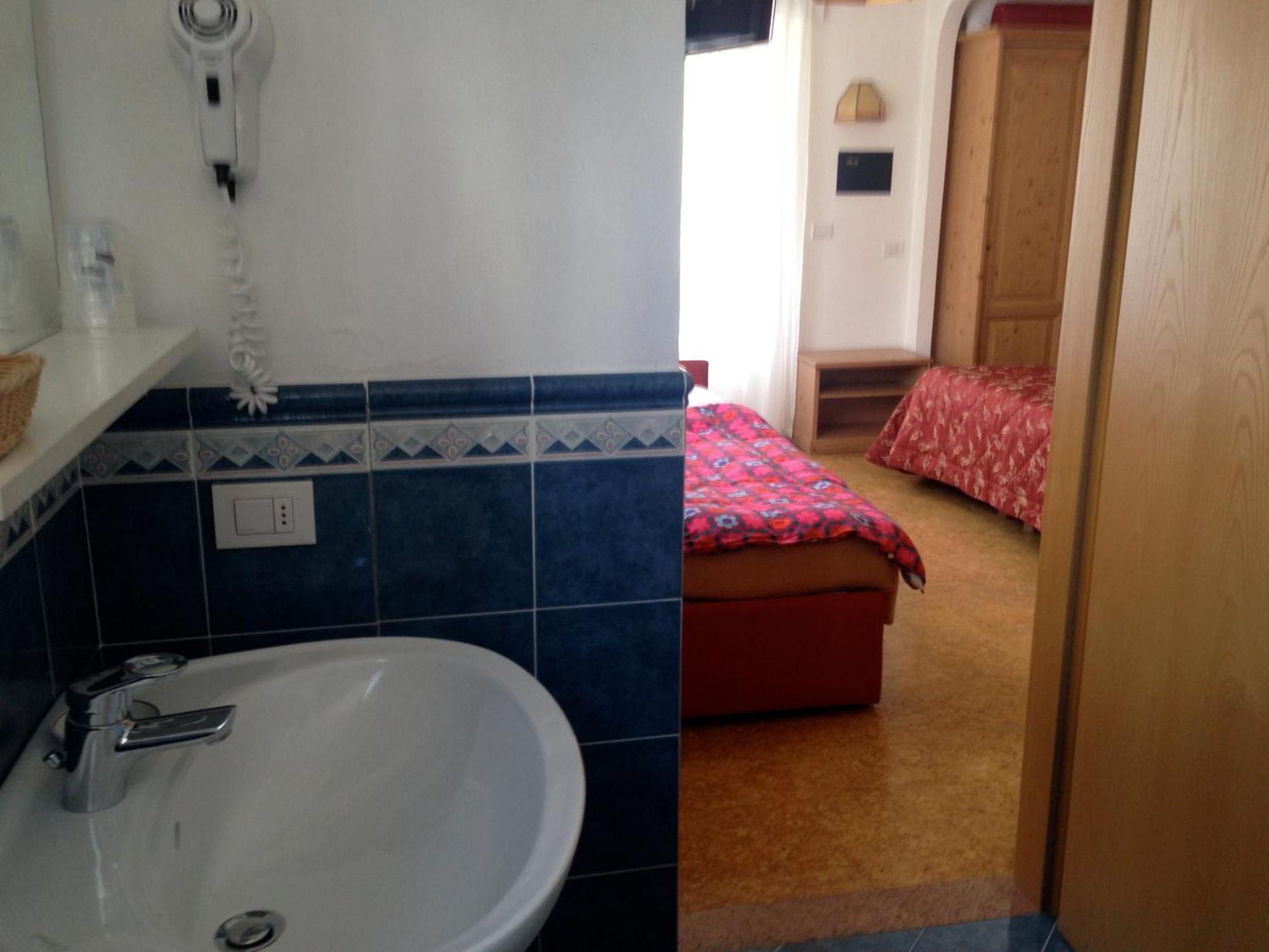 Liz Hotel & Apartments بريدازو الغرفة الصورة